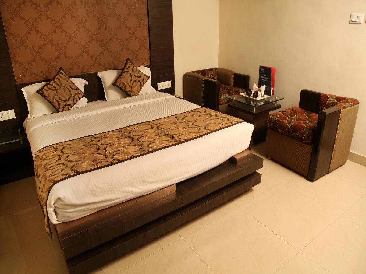Oyo 905 Galaxy View Hotel Prayagraj Luaran gambar