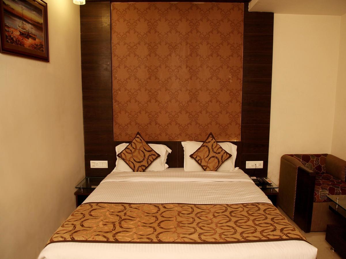 Oyo 905 Galaxy View Hotel Prayagraj Luaran gambar