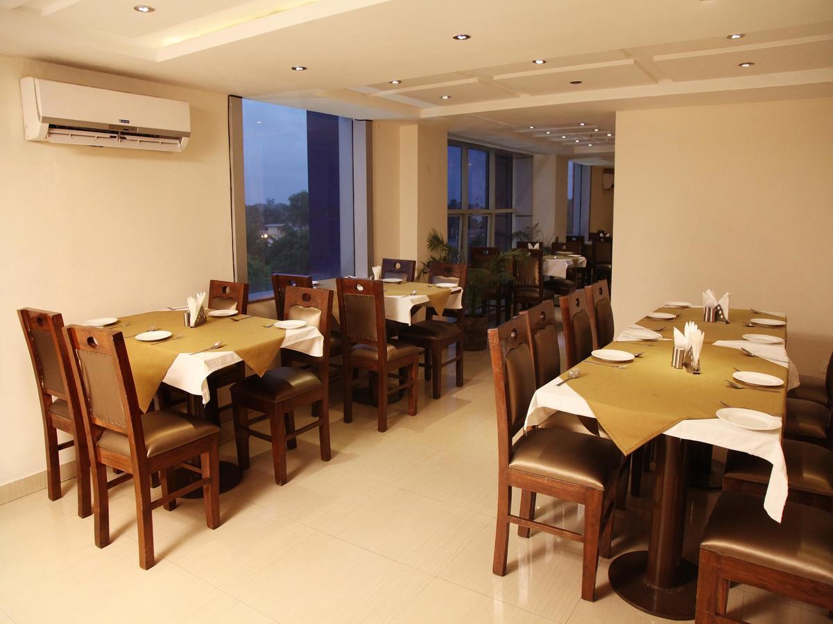Oyo 905 Galaxy View Hotel Prayagraj Luaran gambar